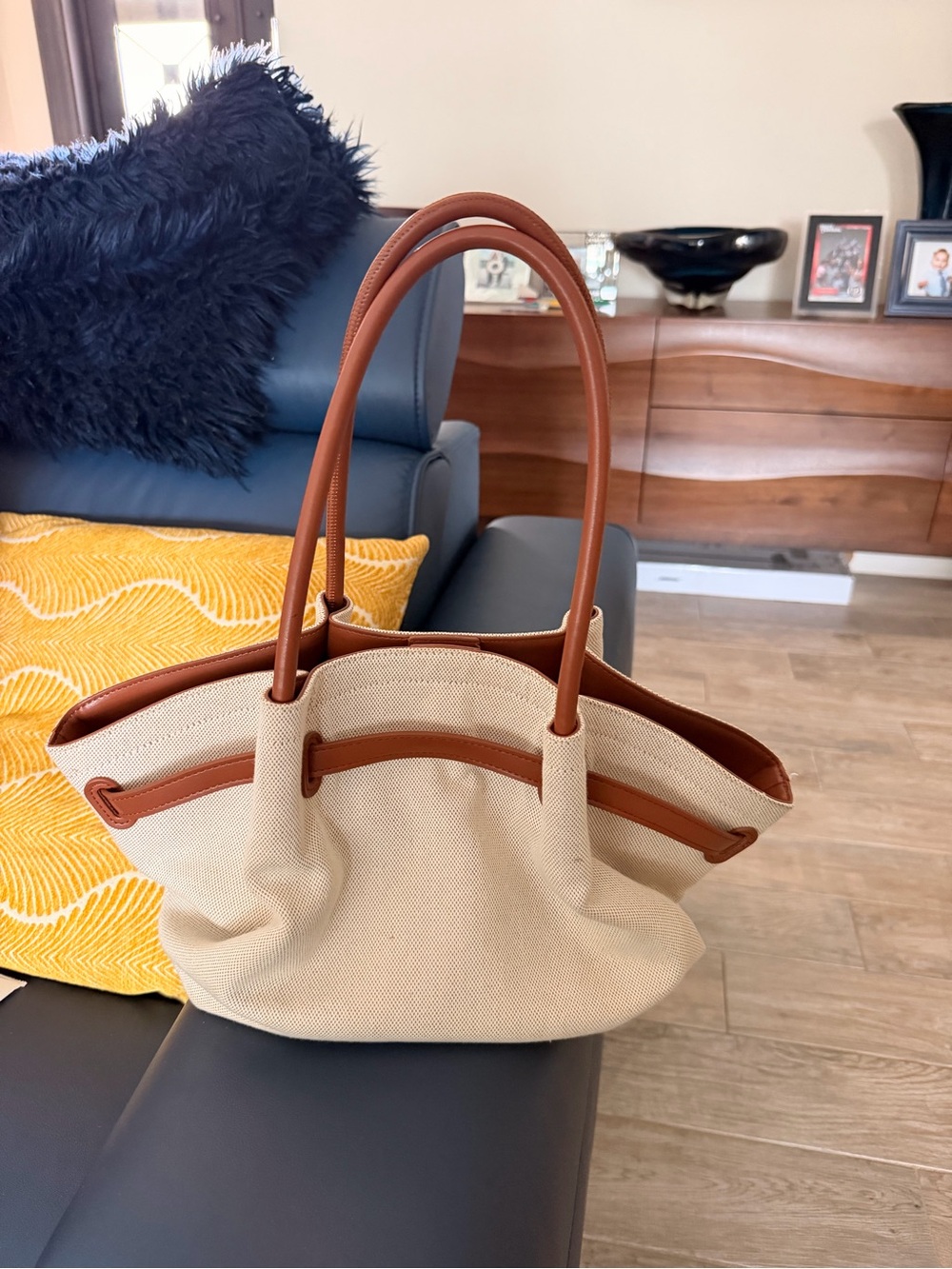 JW PEI Hana Medium Tote Bag - beige Canvas - Picture 5 of 8